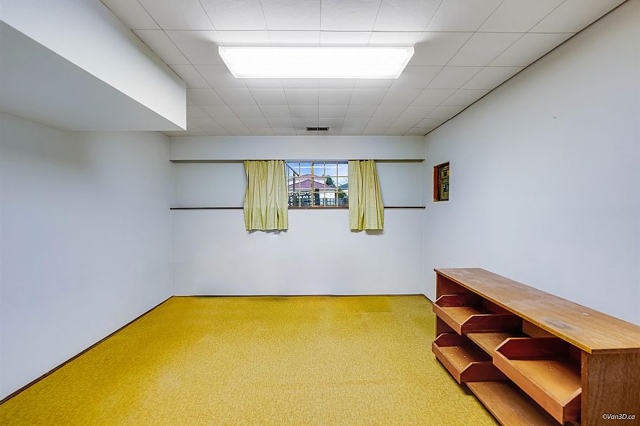 851 E 50th Avenue Vancouver, BC - 16