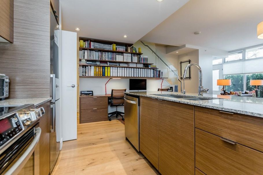 1635 Eastern Avenue North Vancouver, BC - 9