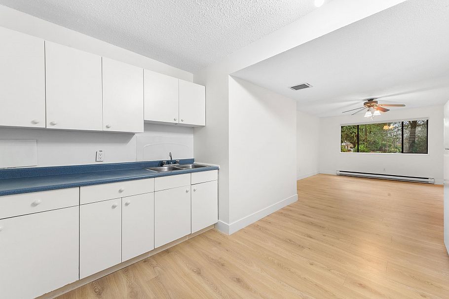 1777 Caledonia Avenue North Vancouver, BC - 17