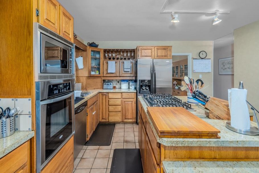 1630 Layton Drive North Vancouver, BC - 13