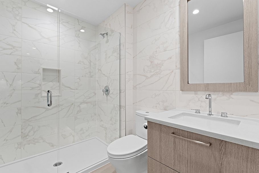 107 733 E 3rd Street North Vancouver, BC - 26