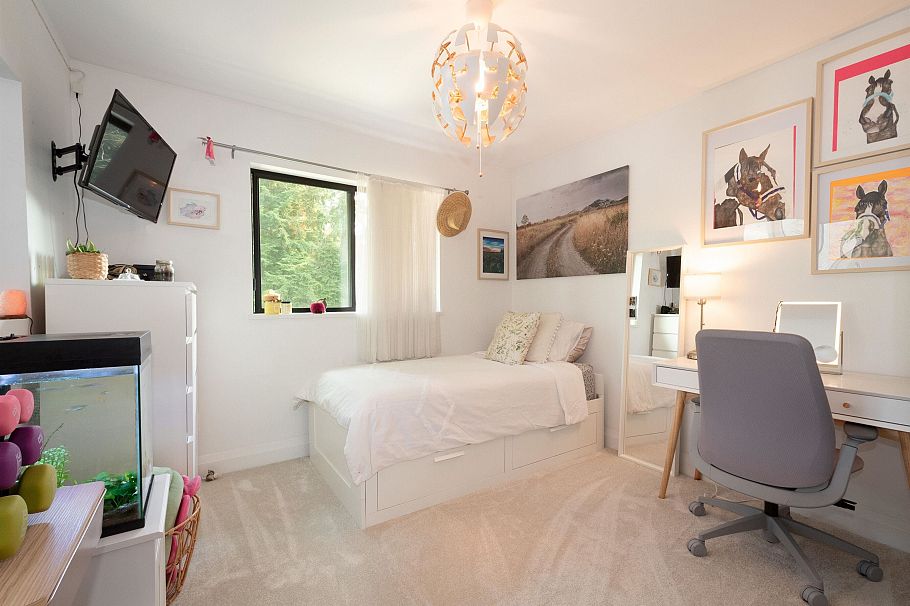 1930 Panorama Drive North Vancouver, BC - 27