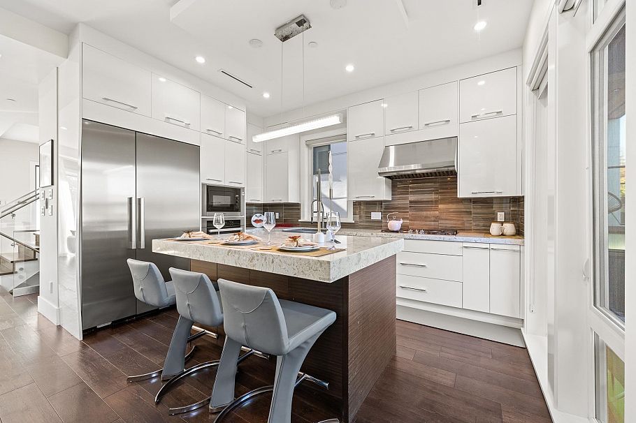 3253 W 21st Avenue Vancouver, BC - 13