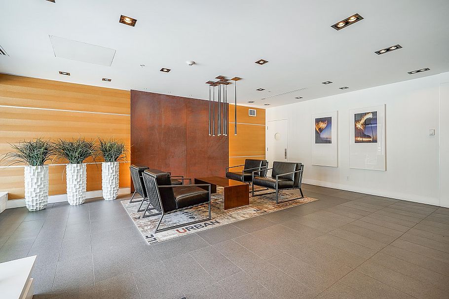 214 111 E 3rd Street North Vancouver, BC - 19