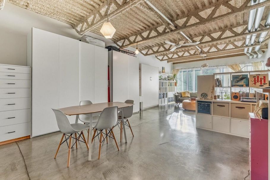 327 350 E 2nd Avenue Vancouver, BC - 4