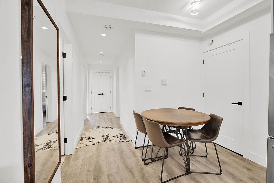 2743 Duke Street Vancouver, BC - 17