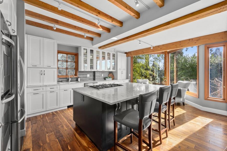 145 E Kensington Road North Vancouver, BC - 14