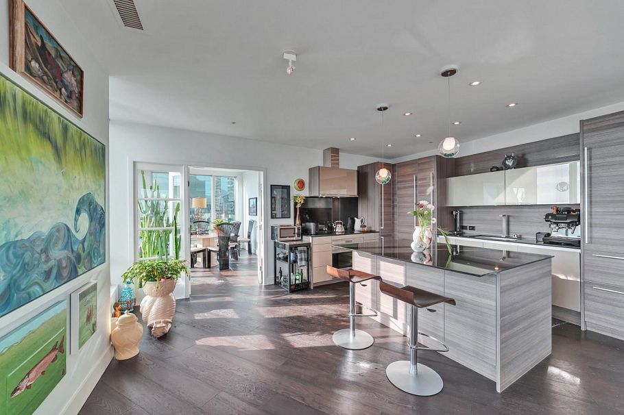 2106 989 Nelson Street Vancouver, BC - 4