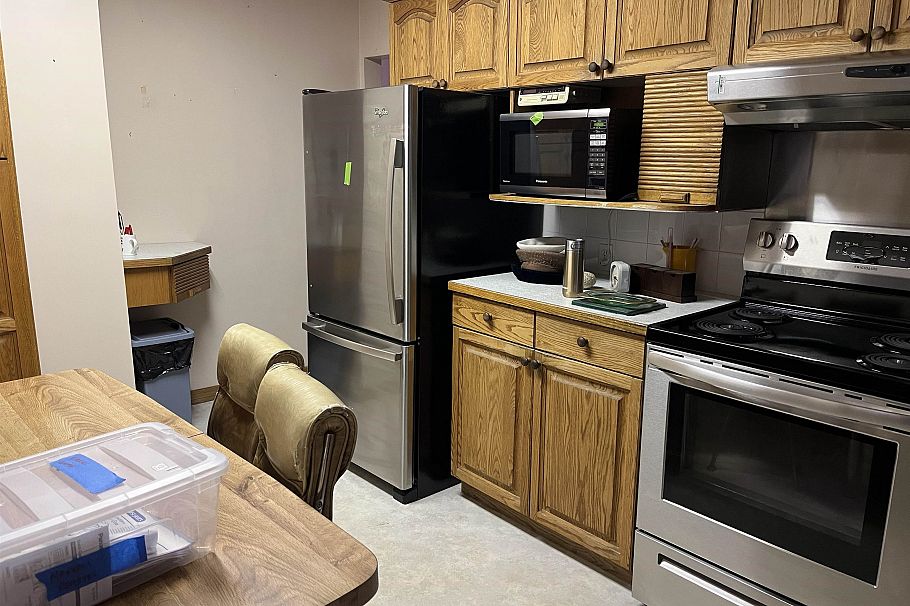 2750 Rosemont Drive Vancouver, BC - 26