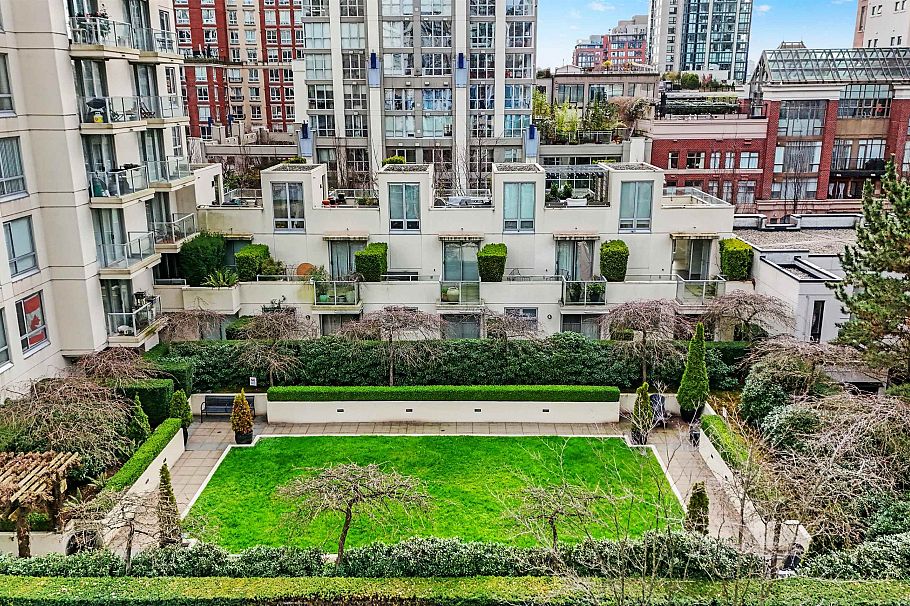 1237 Richards Street Vancouver, BC - 19