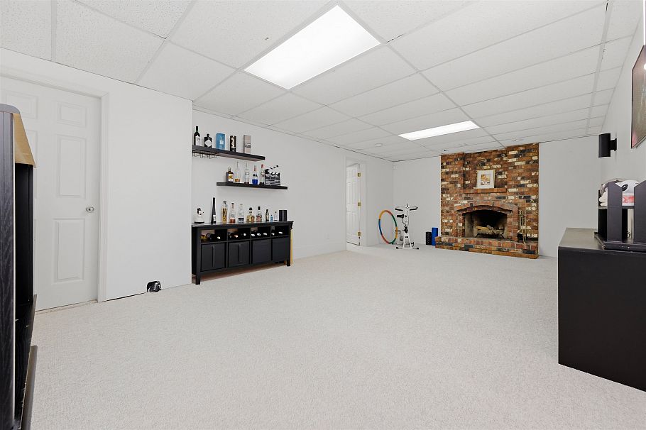 2716 Byron Road North Vancouver, BC - 29