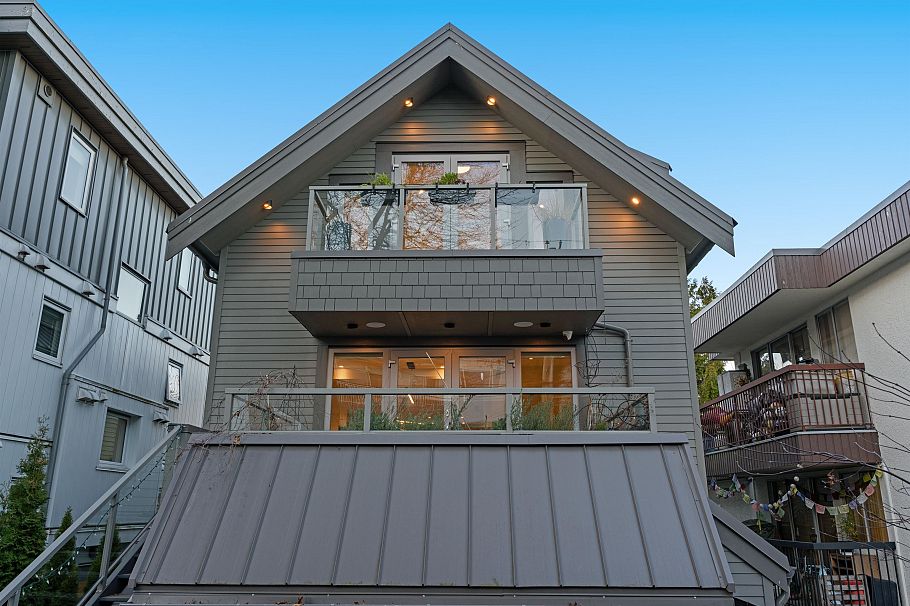 2142 W 1st Avenue Vancouver, BC - 34