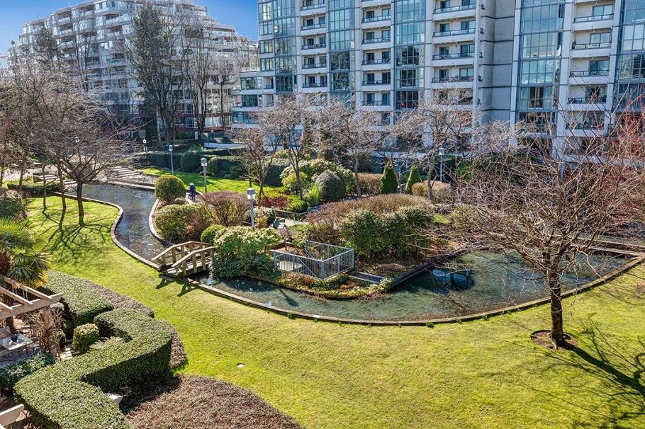 413 525 Wheelhouse Square Vancouver, BC - 8