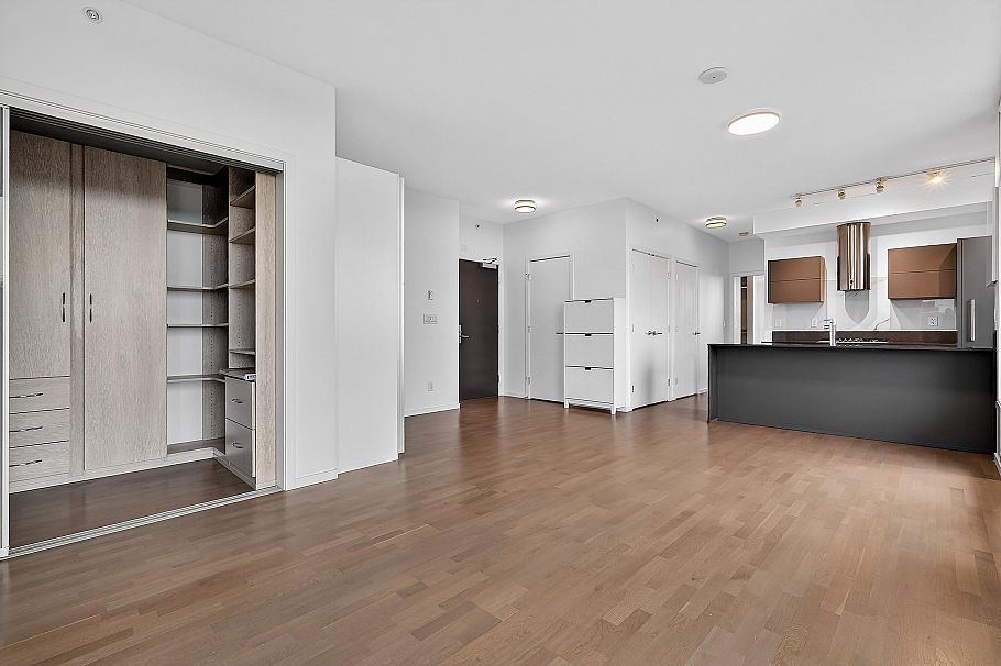 512 133 E 8th Avenue Vancouver, BC - 9