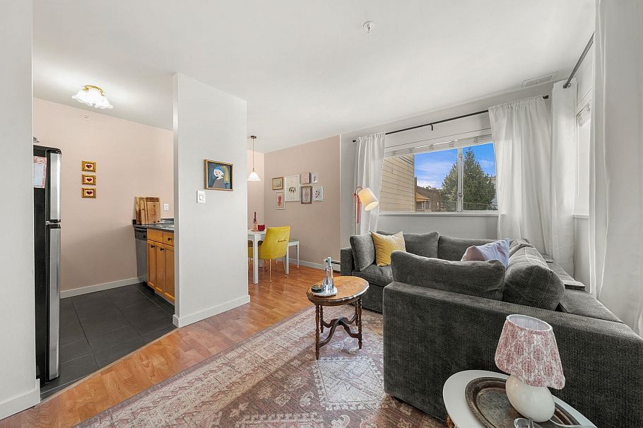 305 33 N Templeton Drive Vancouver, BC - 5