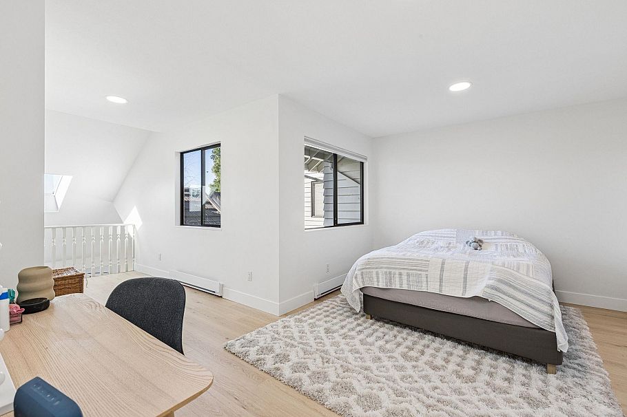 5709 Owl Court North Vancouver, BC - 17