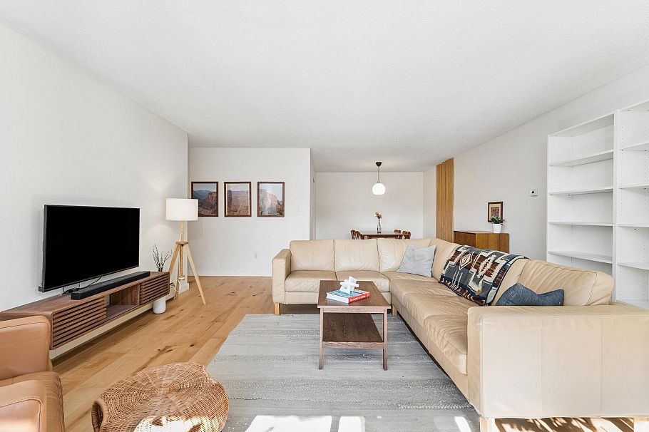 211 1385 Draycott Road North Vancouver, BC - 7