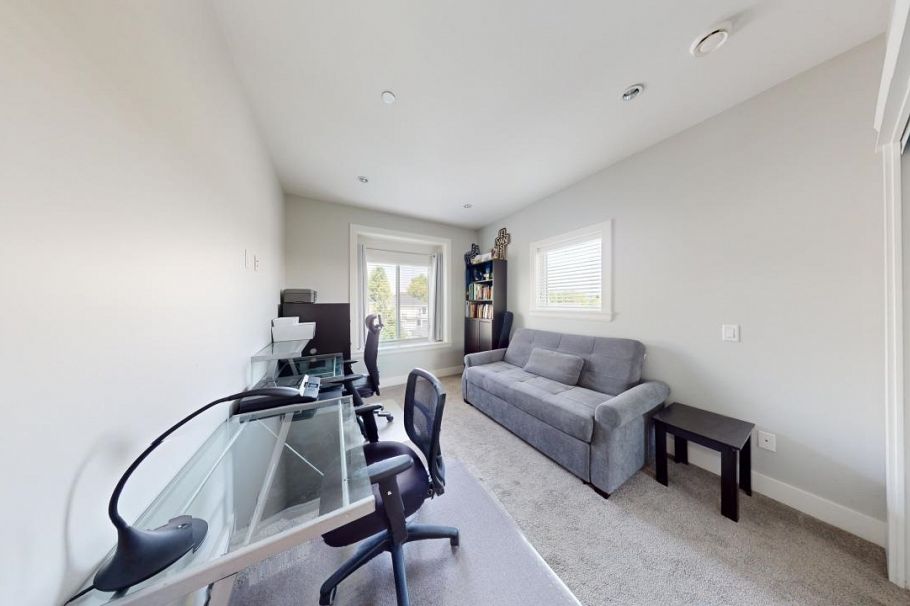 3317 E 3rd Avenue Vancouver, BC - 28