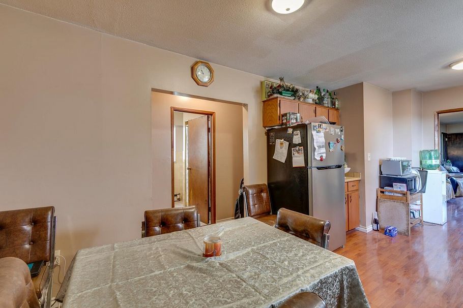 3254 E 5th Avenue Vancouver, BC - 11