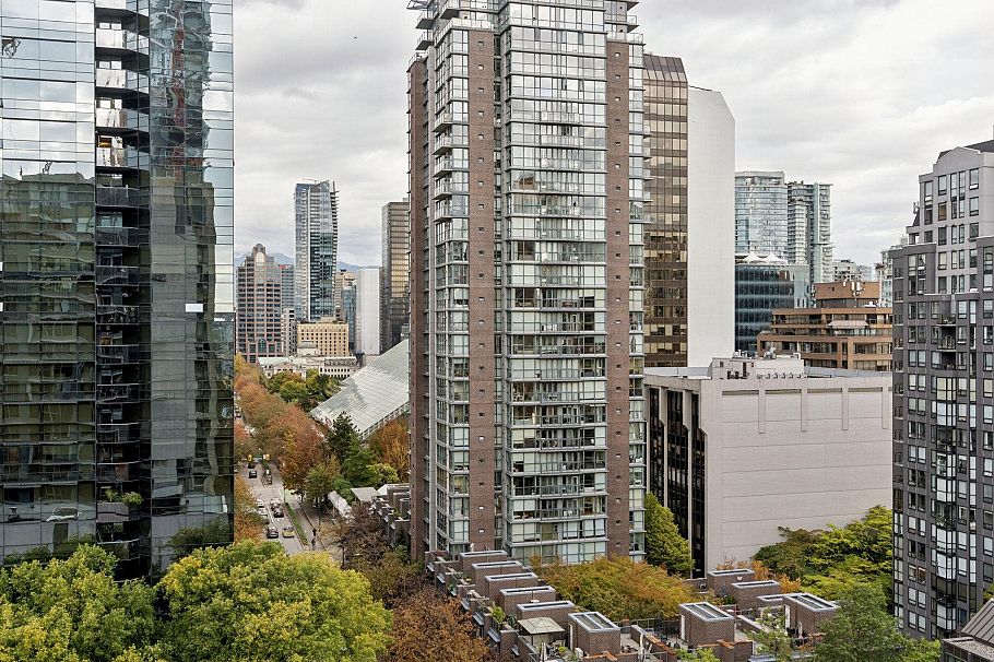 1502 1133 Hornby Street Vancouver, BC - 23