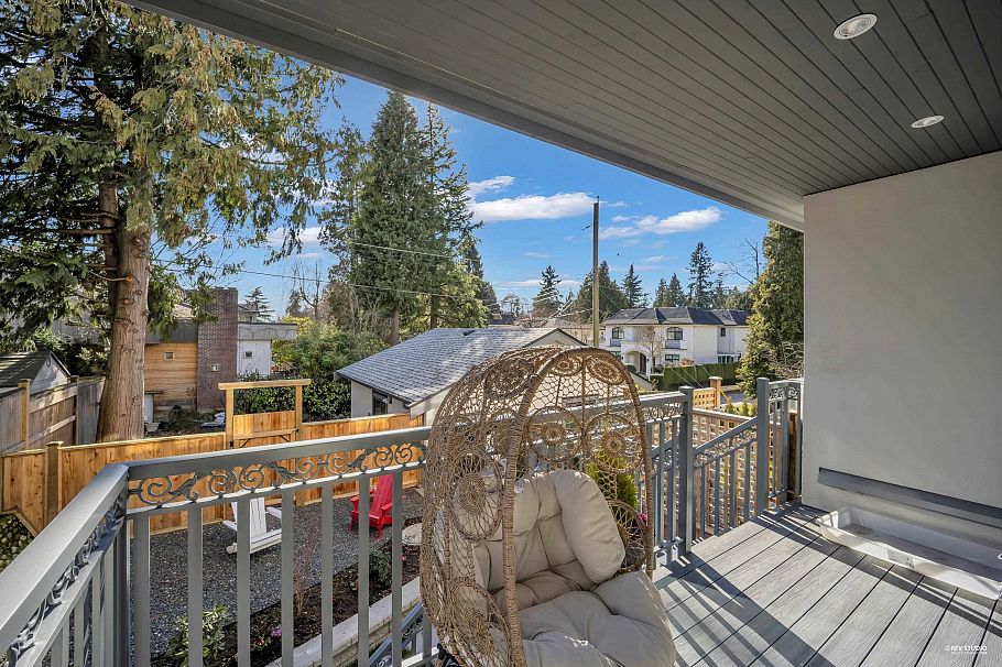 1 1722 W 68th Avenue Vancouver, BC - 20