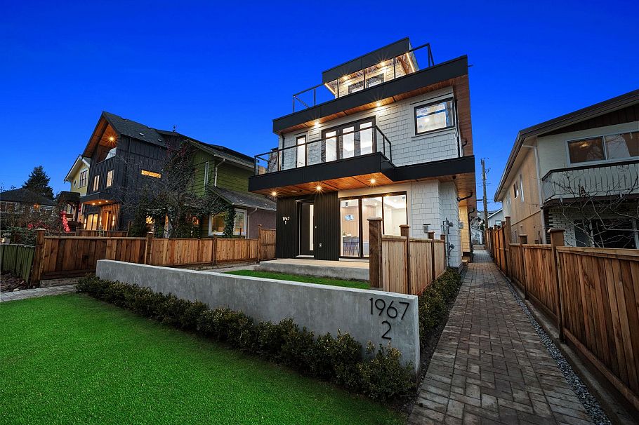 1 1967 E 13th Avenue Vancouver, BC - 3