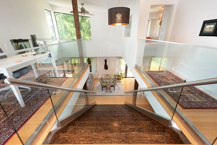 1930 Panorama Drive North Vancouver, BC - 17