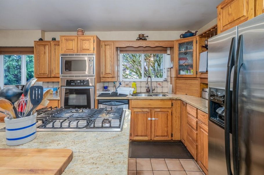 1630 Layton Drive North Vancouver, BC - 11