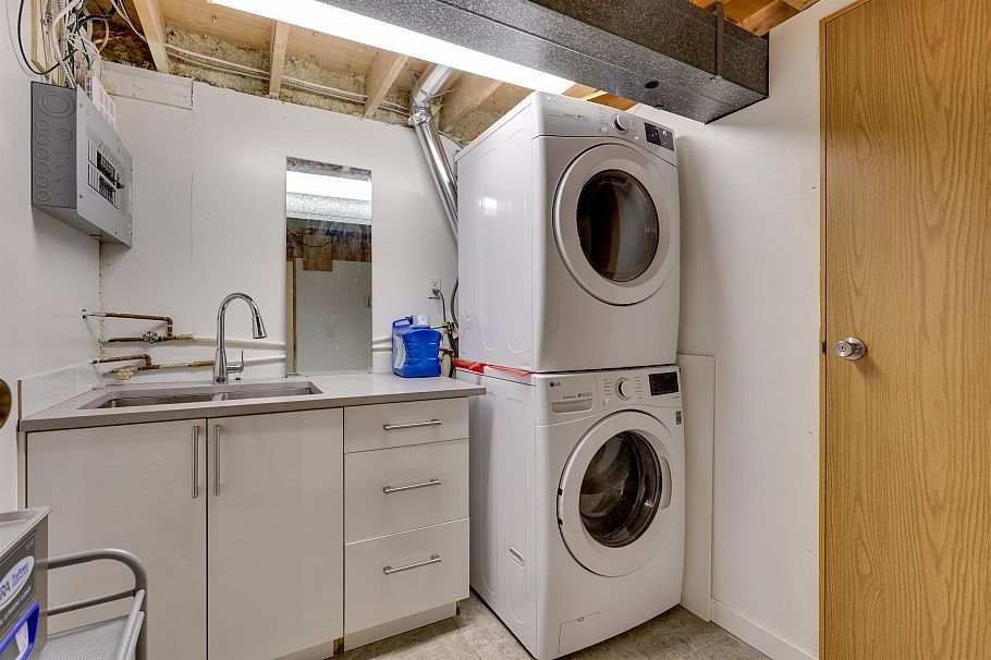 76 3437 E 49th Avenue Vancouver, BC - 20