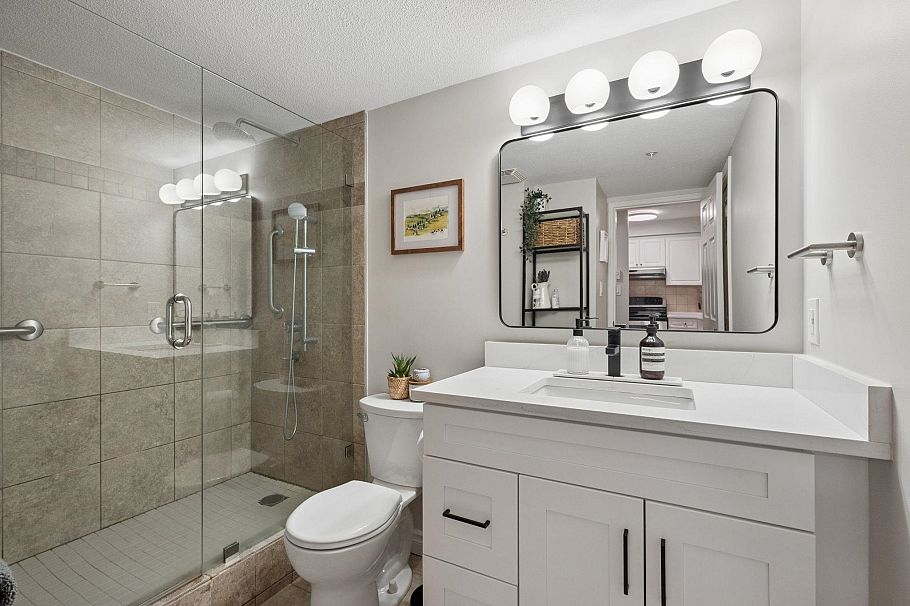 249 2565 W Broadway Vancouver, BC - 13