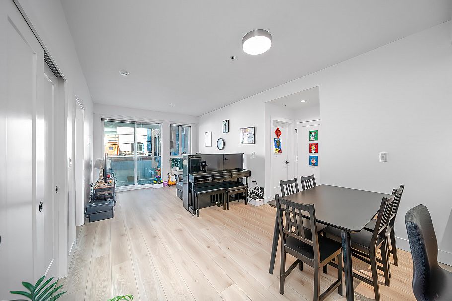 208 6933 Cambie Street Vancouver, BC - 12