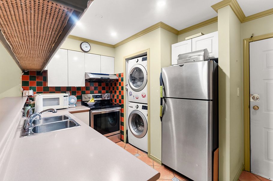 308 1823 E Georgia Street Vancouver, BC - 20