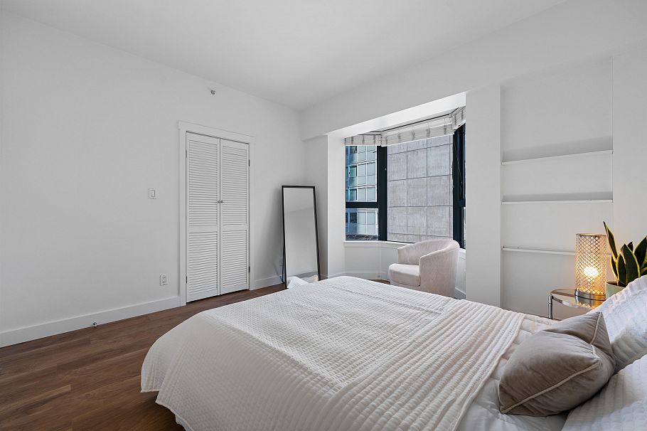 203 1238 Melville Street Vancouver, BC - 26