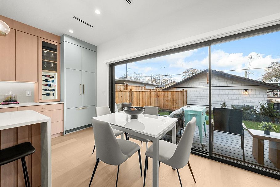 2 2247 Parker Street Vancouver, BC - 8