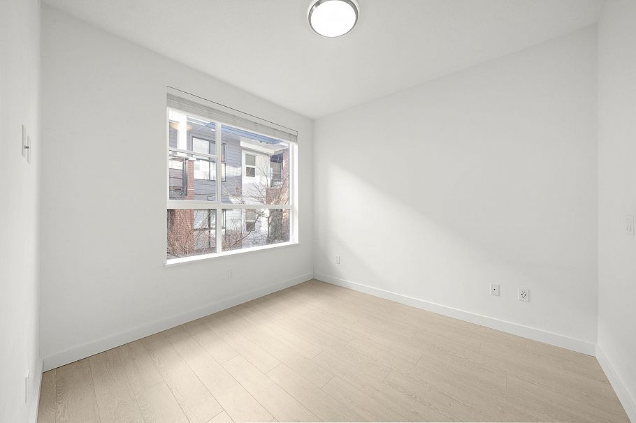 203 7928 Yukon Street Vancouver, BC - 10