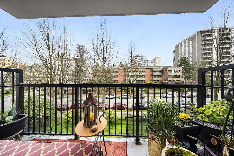 301 1330 Harwood Street Vancouver, BC - 25