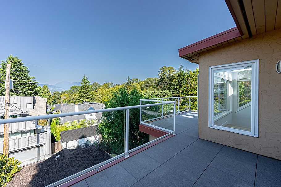 4327 Locarno Crescent Vancouver, BC - 27
