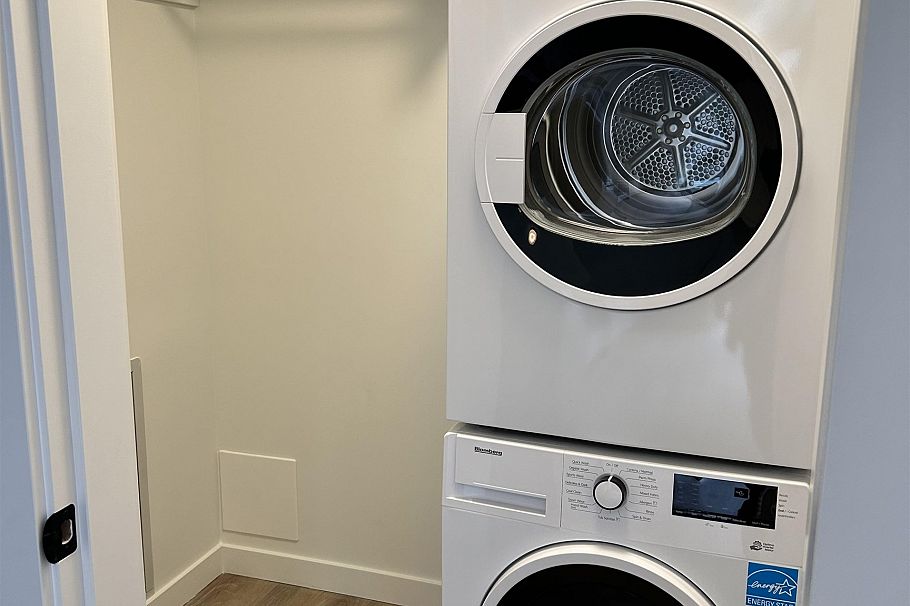 6 237 Ridgeway Avenue North Vancouver, BC - 23