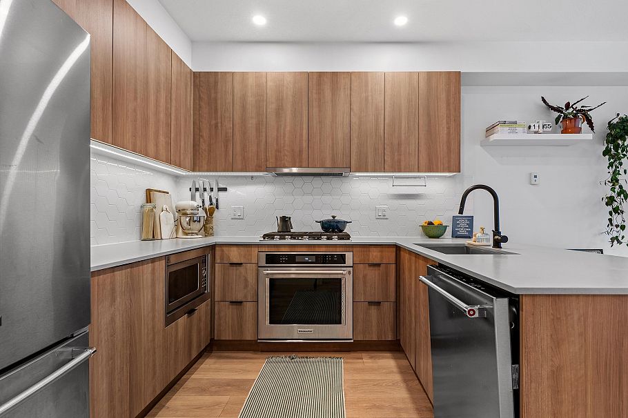 27 533 E 3rd Street North Vancouver, BC - 9