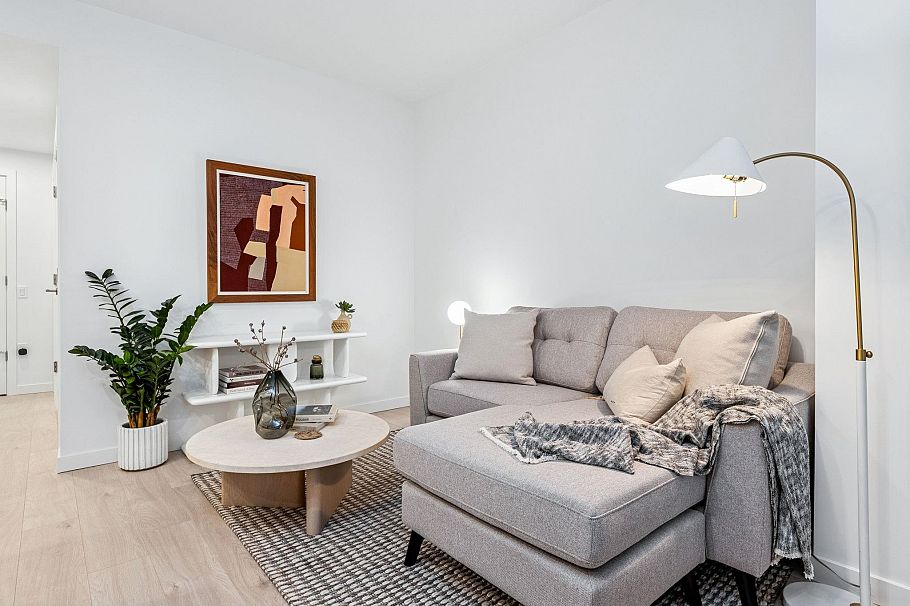 109 948 Lytton Street North Vancouver, BC - 1