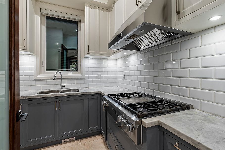 3708 W 35th Avenue Vancouver, BC - 12