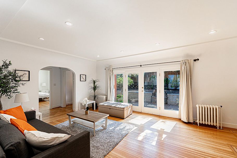 4327 Locarno Crescent Vancouver, BC - 10