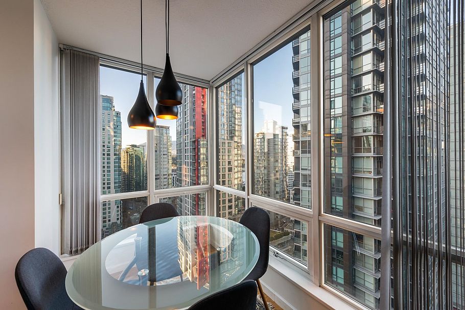 2103 1166 Melville Street Vancouver, BC - 21