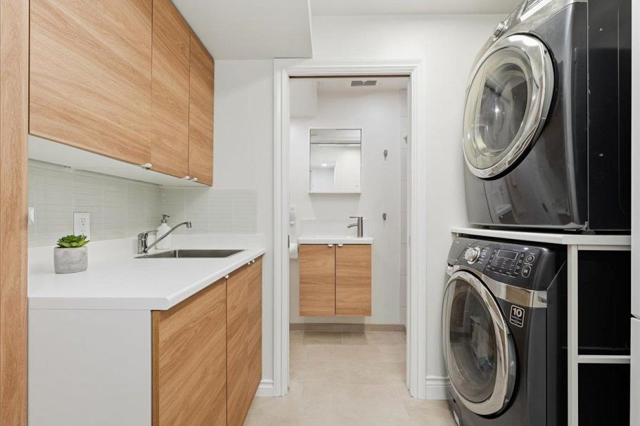 48 1910 Cedar Village Crescent North Vancouver, BC - 30