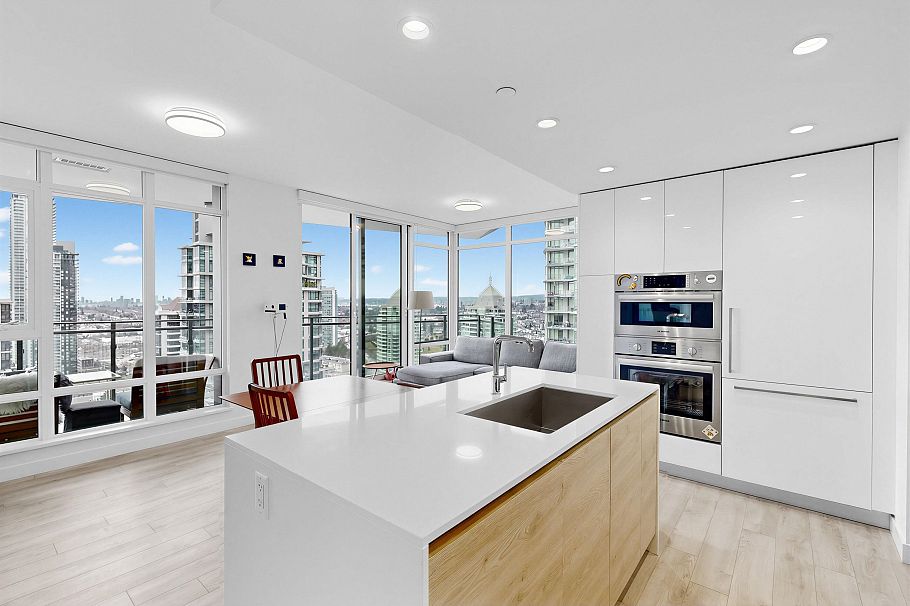 2602 2085 Skyline Court Burnaby, BC - 8