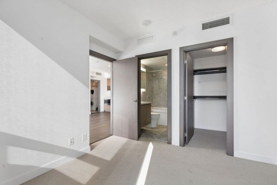 1751 38 Smithe Street Vancouver, BC - 15