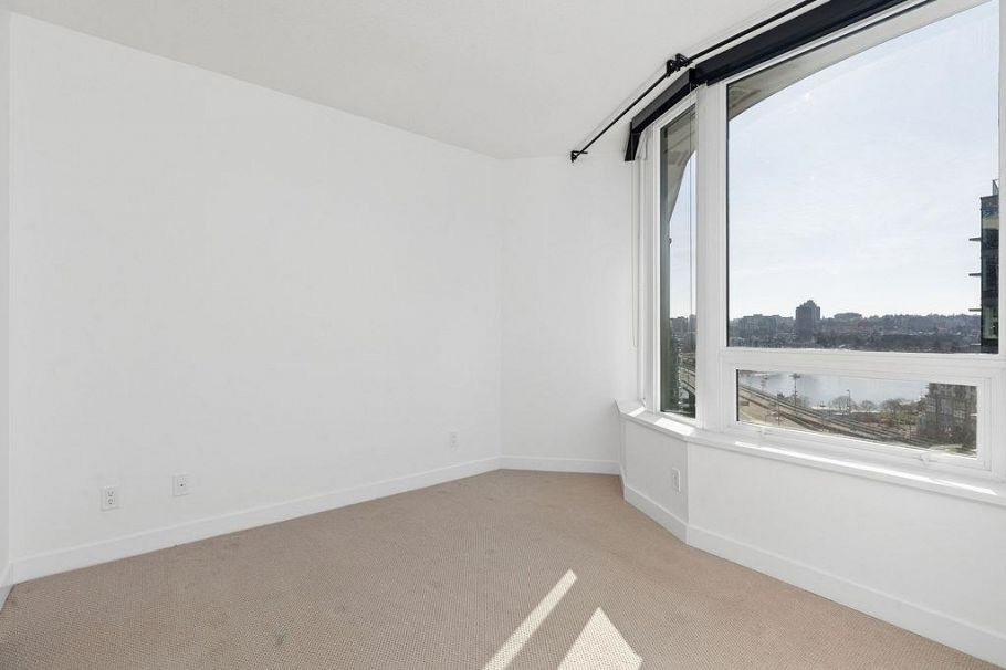 1751 38 Smithe Street Vancouver, BC - 13