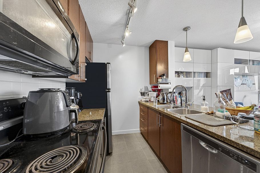 2309 688 Abbott Street Vancouver, BC - 4