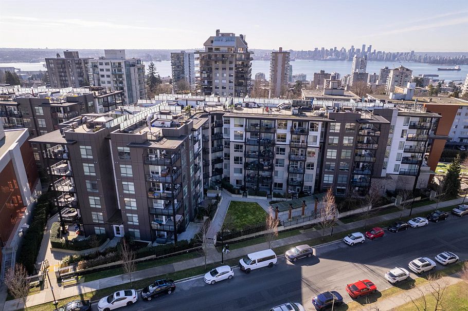 202 108 E 8th Street North Vancouver, BC - 3