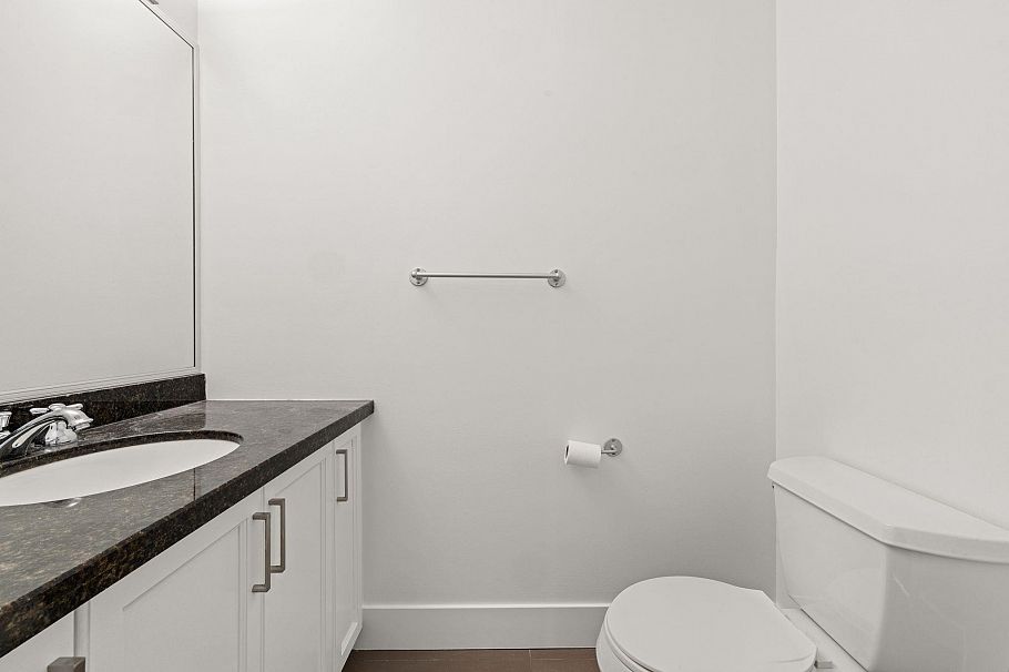 1117 St. Andrews Avenue North Vancouver, BC - 10